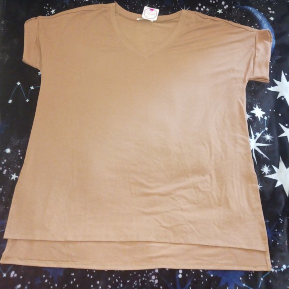 Nadine West: Zenana Rolled Short-Sleeve Vneck T-Shirt - Picture 2 of 4